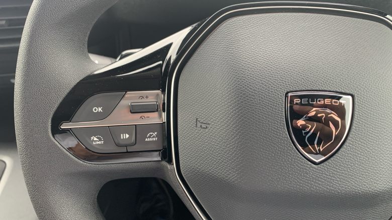 Peugeot Partner E-Long 100kW 52kWh Asphalt Van Auto